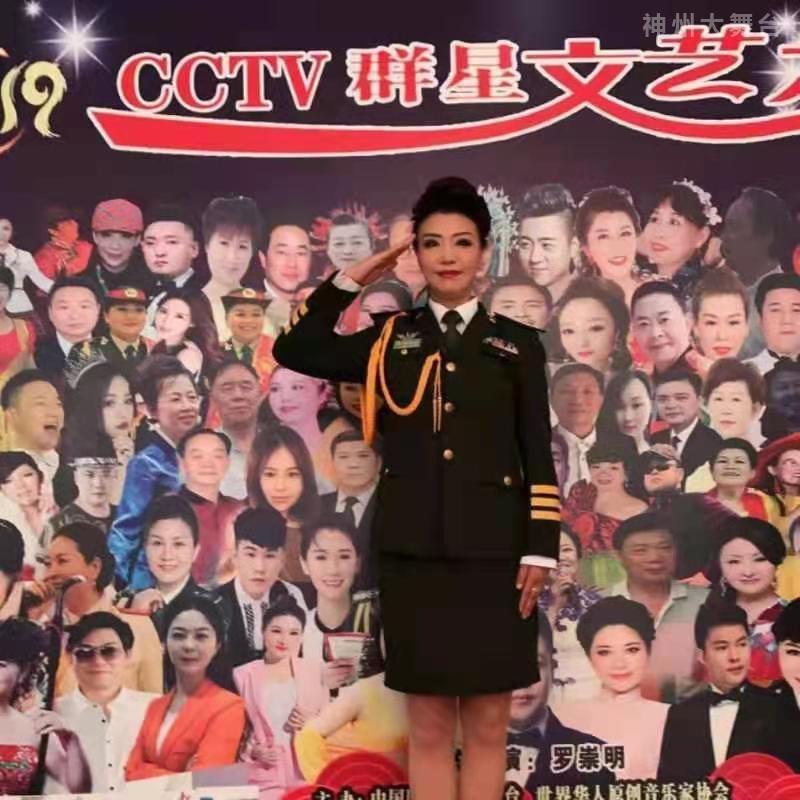 走晓月，女，军旅国防文工团副团长优秀青年歌唱家。国家一级演员。毕业于沈阳音乐学院，东京学艺大学硕士研究生毕业。荣获中央电视台青歌赛民族唱法优秀歌手奖。多次获得省市歌手大赛冠军。曾与赵忠祥、毛宁、杨钰莹同台演出献艺，多次参加东南亚国家巡回演出！她吸润了戏曲演&hellip;